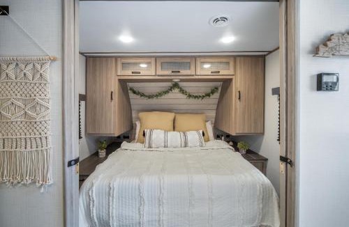 Tampa Resort | Secluded Tiny Guest House