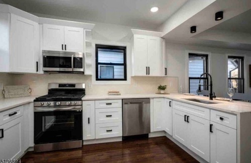 Jersey City Apartment | Secret Escape - 20 min from NYC N 2