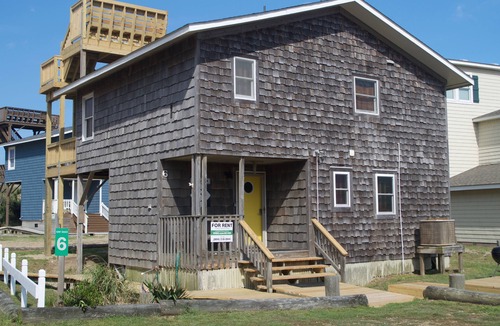 Laughing Gull Cottages Cottage | Semi-Oceanfront cottage, no streets to cross, fantastic location, dogs allowed.