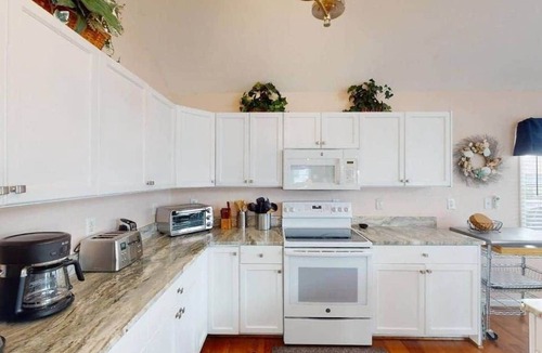 Rodanthe House | Semi Oceanfront Dog-Friendly House private Pool Hot Tub 6 BR