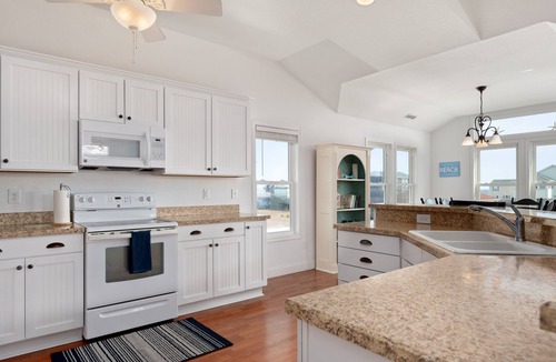 Sea Retreat House | Semi-Oceanfront, Ocean Views! 225ft to Beach! -Pool, Hot Tub,Pool Table,Dogs OK!