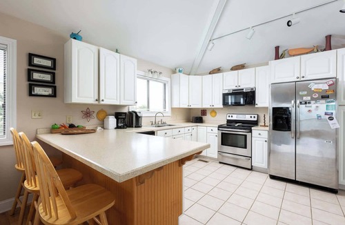 Whalehead Beach House | Semi-Oceanfront w/Heated Pool & Cabana