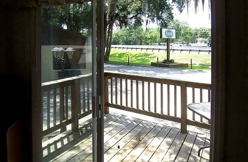 Inverness Cottage | Serene Cabin with Porch in Inverness, Florida