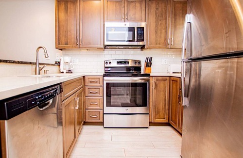 Wesley Chapel Condo | Serene Corner Condo Retreat | 1st Floor | Walk-Out Patio | Optional Saddlebrook Resort Amenities