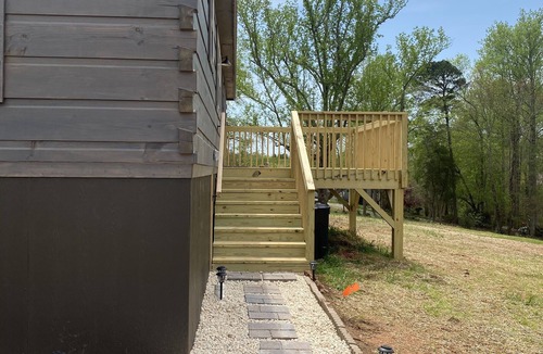 Chesnee Cabin | Serene Country Cabin. 30 min from TIEC, FENCE, hiking, & Spartanburg.