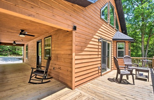 Murphy Cabin | Serene Mountain Cabin: Hike, Raft + Sightsee!
