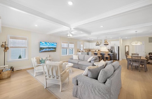 West Cape May House | Serenity Off Sunset, spacious West Cape May townhome with a POOL!