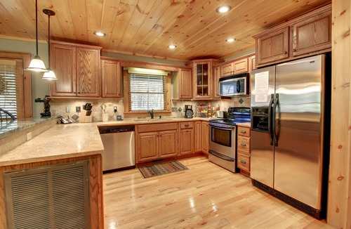 Mineral Bluff Cabin | SERENITY WOODS NESTLED QUIETLY IN THE NORTH GEORGIA MOUNTAINS.