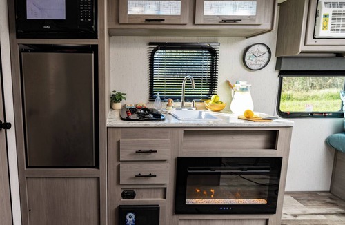 Putnam Hall House | Shaanti Retreat Cozy Private Camper 1