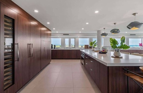 Anna Maria House | Shangri-La | Bean Point | Rooftop Pool | Golf Cart