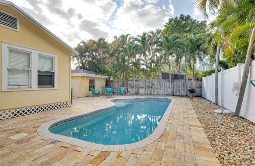 Harbordale House | Shared Pool & Backyard: Small & Cozy Guest House