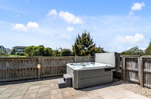 Nags Head House | Shell Yeah A Beautiful 5 Bedroom Luxury Home w/Private Pool