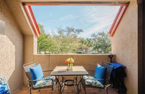 Shelter Cove Condo | Shelter Cove 1 Bdrm/2 Bath - Pet Friendly! Access to Beach & Pool!
