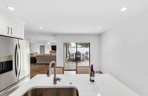 Fellowship House | Sherman Oaks 176 - ocala Vacation REntal