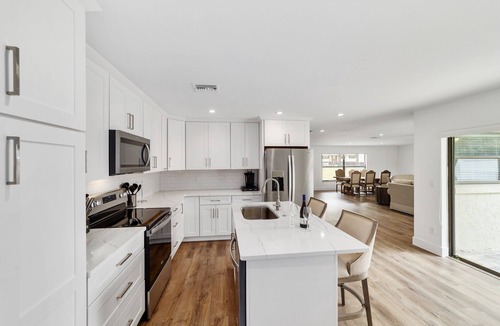 Fellowship House | Sherman Oaks 176 - ocala Vacation REntal