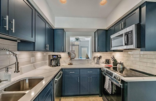 Indian Rocks Beach Condo | Shore to Please Condo- Spectacular 2 bedroom 2 bath Seaside Retreat