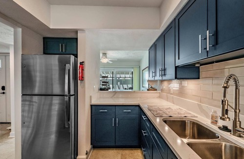 Indian Rocks Beach Condo | Shore to Please Condo- Spectacular 2 bedroom 2 bath Seaside Retreat