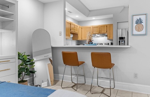 Downtown Wilmington Apartment | Shorty's Studio - Walkable to all of Downtown Wilmington - Full Coffee Bar