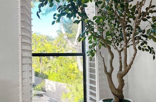 Bay Isle Villa | Siesta Key 3-Story Retreat- Pool, Hot Tub, Balcony