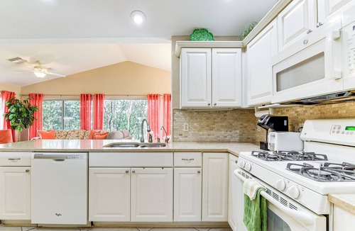 Winifred House | Single-Story Home w/Golf Cart in The Villages
