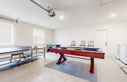 Kissimmee House | Single-story house with private pool, alfresco dining, & lanai - dog-friendly