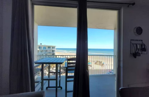 Bostwick Park Condo | Skyline & Shore Duo ~ Adjoining Condos ~ Pool Open