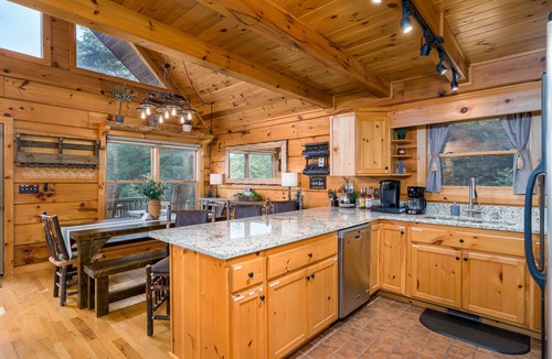 Murphy Cabin | SKYVIEW STATION: Secluded 3-Lvl Log Cabin Views-Game-Theater