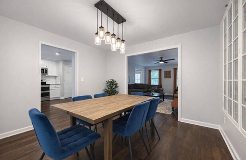 Simpsonville House | Sleeps 10 | 4BR w/6 Beds | Spacious Yard