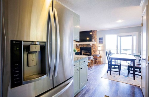 Clemson House | Slice of Heaven at the Clemson Dike