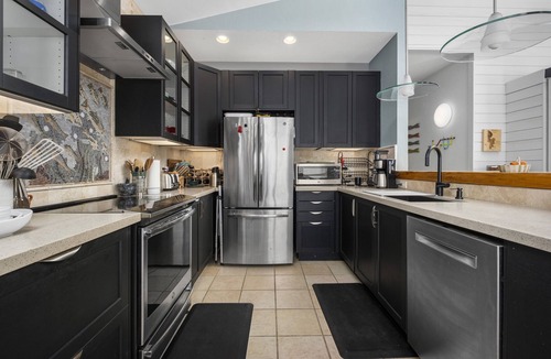 Cedar Key House | Snapper Cove - Close to Everything w/Pool Access!