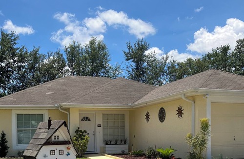 Wellington Villa | Snowbird friendly, modern interior, 15 minutes from Disney