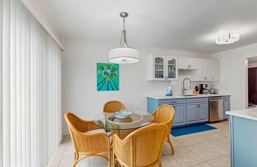 Whitney Beach House | Snowbird-friendly townhome with shared pool, WiFi, & central AC - near the beach