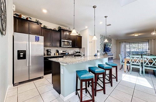 Loughman House | Solterra Peaceful 6BR Villa, Private Pool, GameRm