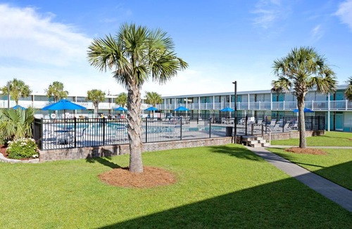 Atlantic Beach Condo | Soundfront Complex, pool, steps from beach!