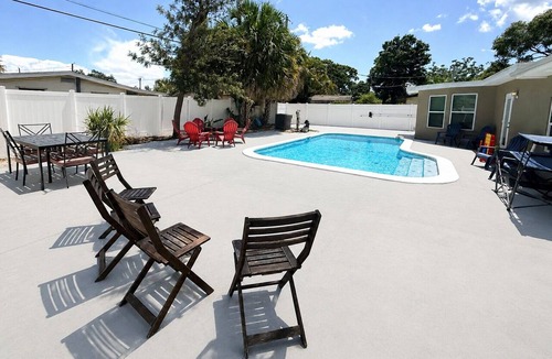 Sun Bay South House | South Tampa Pool Retreat Close to Bayshore and MacDill