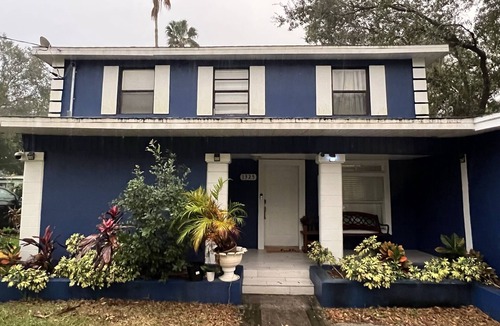Plant City House | Spacious 2 bedroom 2 bathroom. 4 beds!