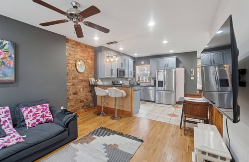 Fairmount Condo | Spacious 2 BR Fairmount-Francisville Flat, Spa Bath, NEW!