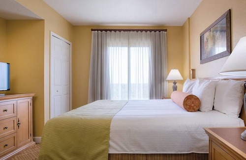Florida Central Atlantic Coast Hotel | Spacious 2BD Suite - Pools/Hot Tub/Near Disney & More!