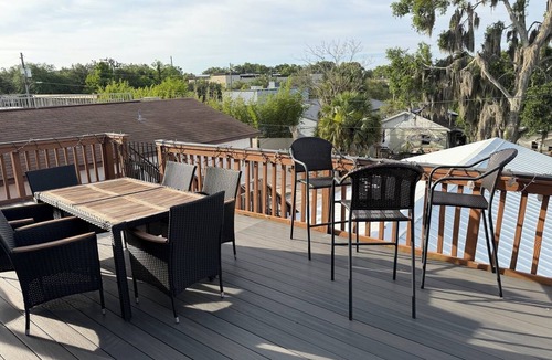 Clermont Apartment | Spacious 3-bedroom apartment in the heart of charming Historic Clermont