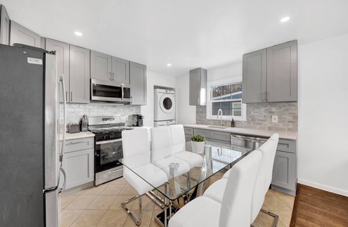 White Plains House | Spacious 3BR Home Game Room Free Parking Near NYC