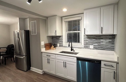 Silver Spring House | Spacious 4-bedroom house with AC and WiFi in fabulous Silver Spring