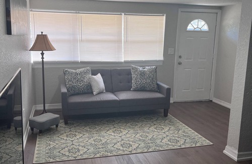 Dixieland House | Spacious 4-bedroom house in charming Lakeland with AC, WiFi, washer and dryer