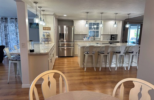 Homosassa House | Spacious 4-bedroom mobile home with WiFi and AC in welcoming Homosassa