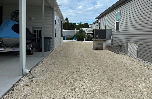 Homosassa House | Spacious 4-bedroom mobile home with WiFi and AC in welcoming Homosassa