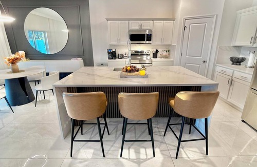 Zephyrhills House | Spacious 4-Bedroom Home with Huge Sunny backyard, Near Busch Gardens/Clearwater