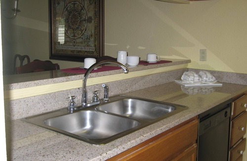 Berkeley Apartment | Spacious 4 BR | Historic Powhatan Resort
