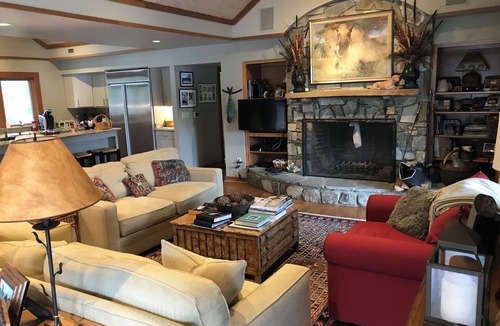 Tuxedo House | Spacious 5-bedroom, 5-bath house on Lake Summit!