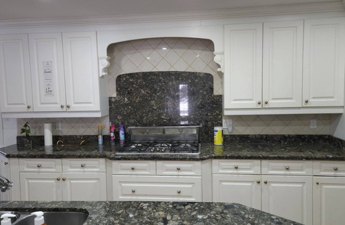 Hamilton House | Spacious 6BR Hamilton Retreat w/Pool Table