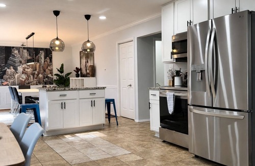 Colesville House | Spacious 6BR Retreat Sleeps 12+ Near DC