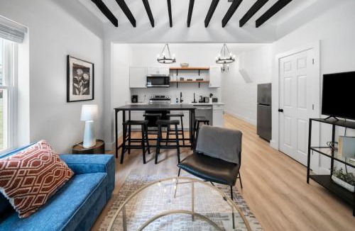 Walnut Hills House | Spacious and Modern 3BR near Downtown and Walnut Hills